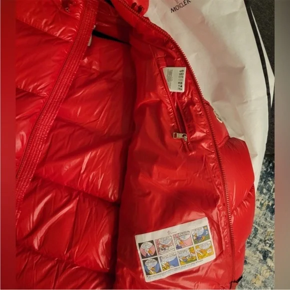 Moncler Ecrins jacket in Red size 5 which is equivalent to XL - Picture 6 of 6